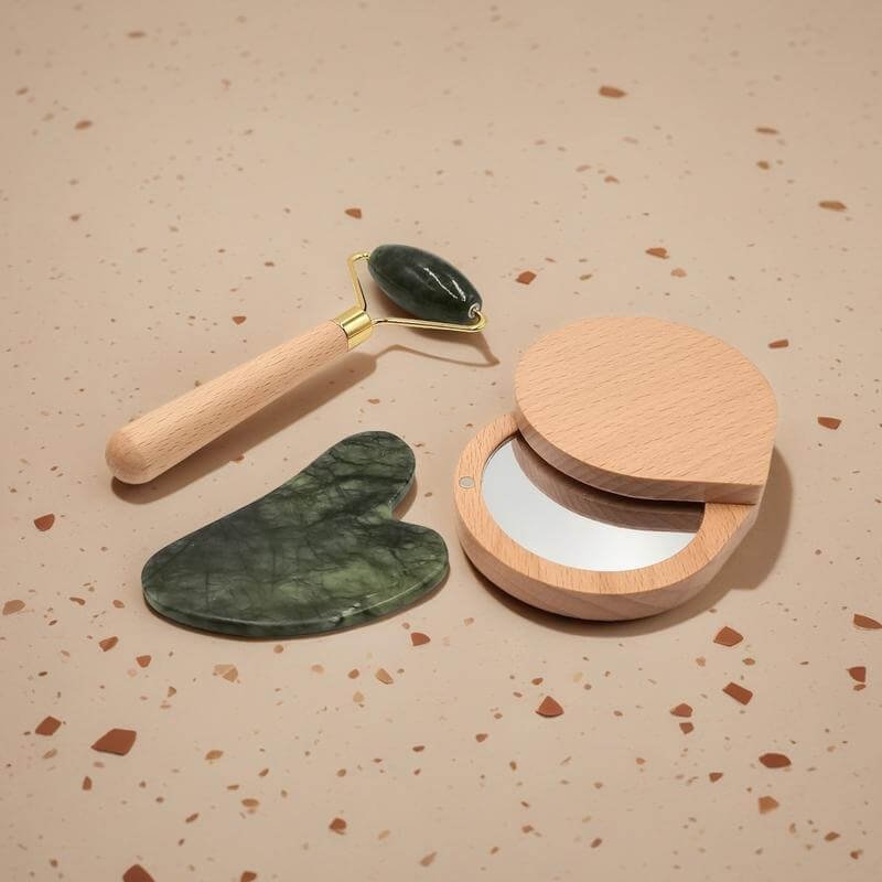 LUNA - Set of Jade Face Roller, Guasha and Mirror - Image 17