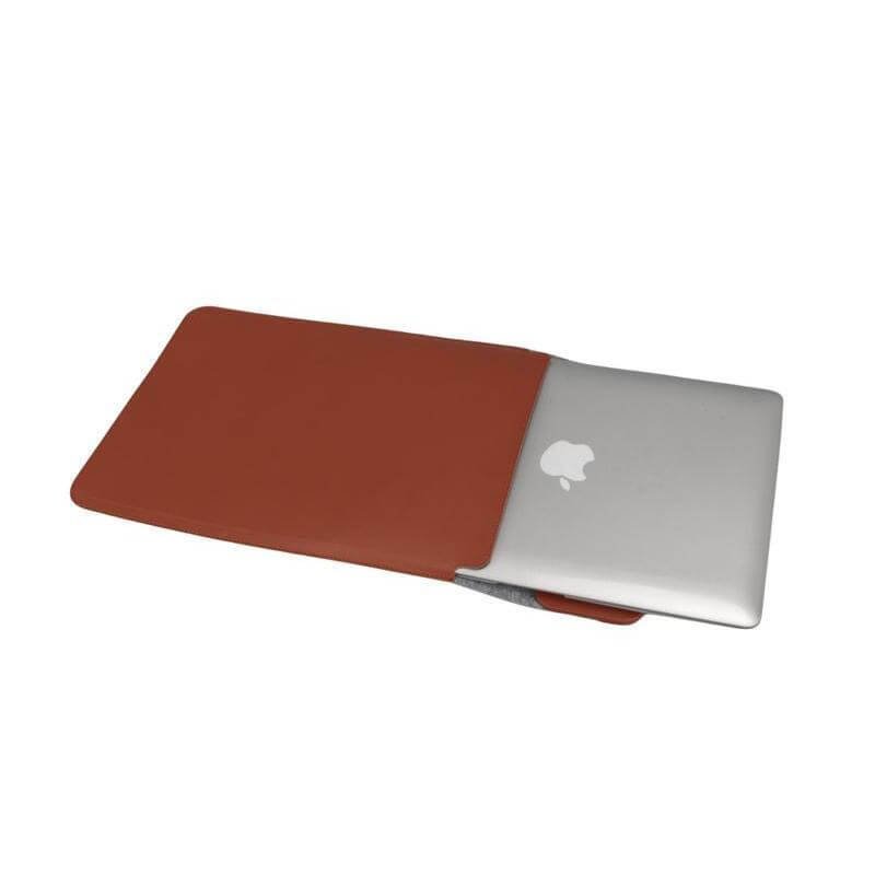 CAMDEN - Giftology 14" Felt Laptop Sleeve With 15W Magnetic Charger - Tan - Image 9