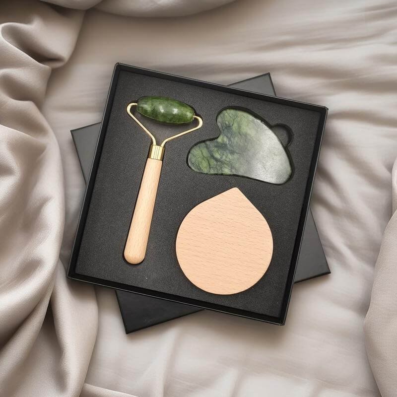 LUNA - Set of Jade Face Roller, Guasha and Mirror - Image 28