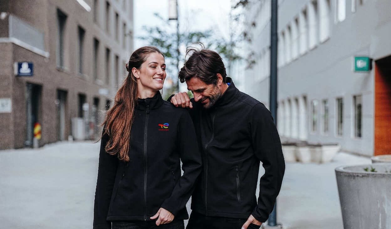 KSB-1W Stormtech Women's Orbiter Softshell Jacket - Image 2