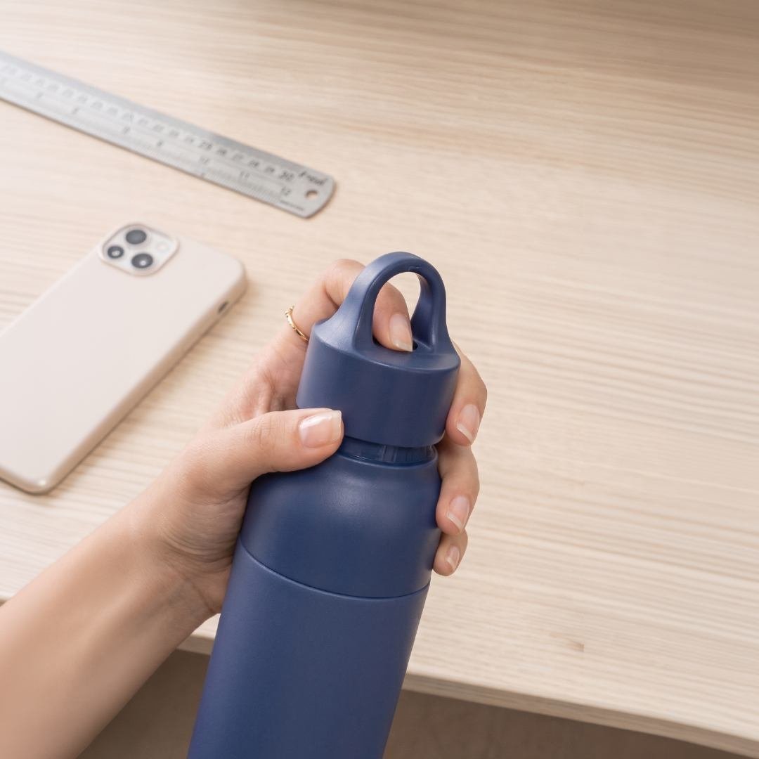 RHODES - Hans Larsen Double Wall Bottle with Push Lid 550 ml - Navy Blue - Image 5